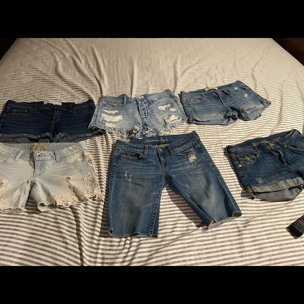 Lot of 6 size 4 shorts.